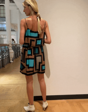 Robe en soie à imprimé graphique