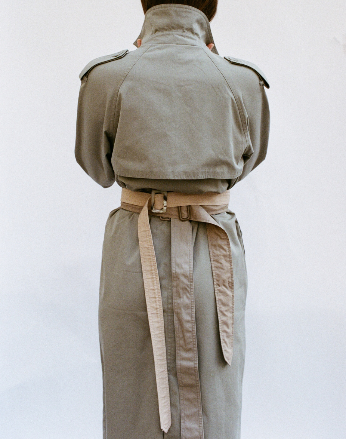 Trench-coat kaki
