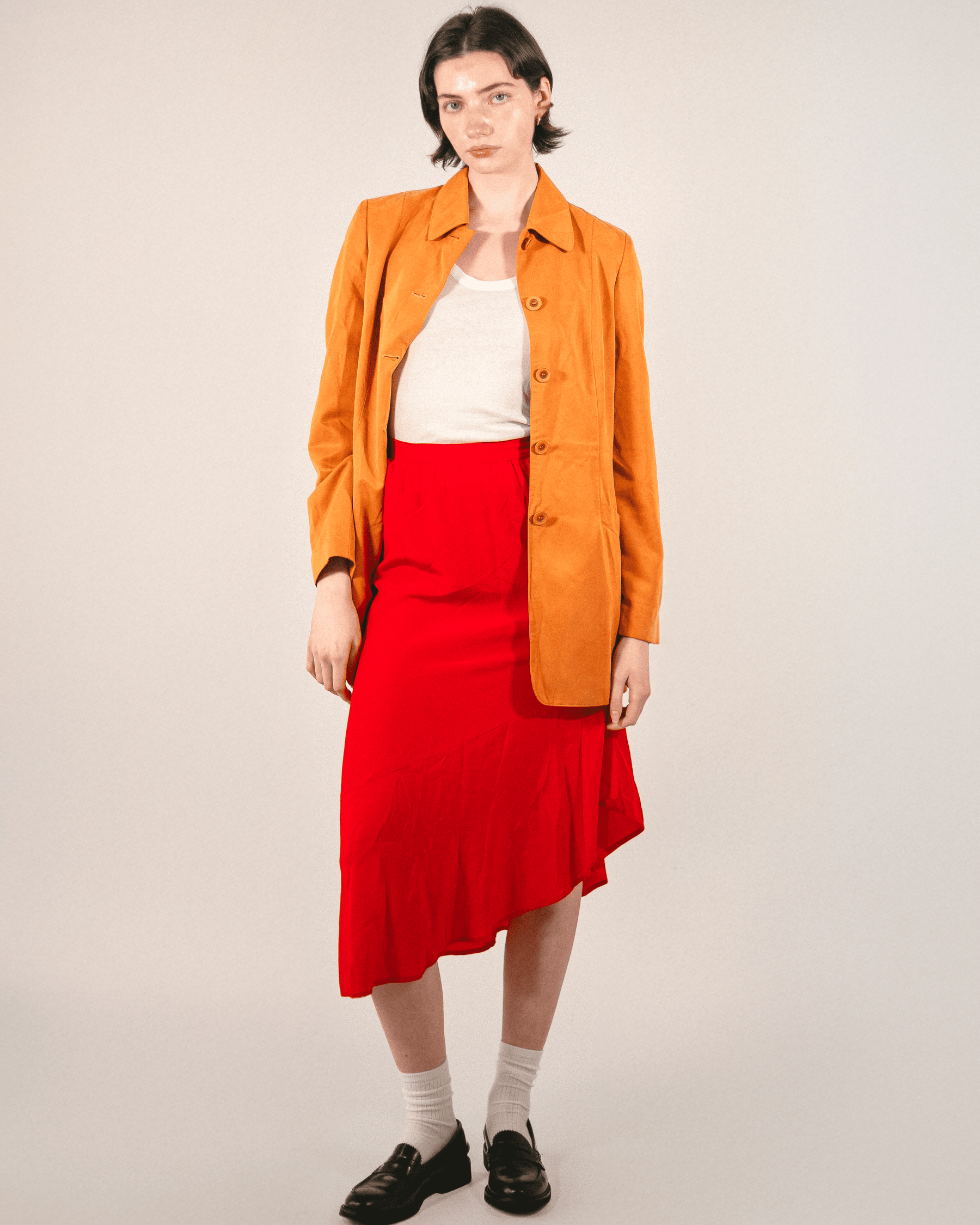 Jupe asymétrique rouge en soie