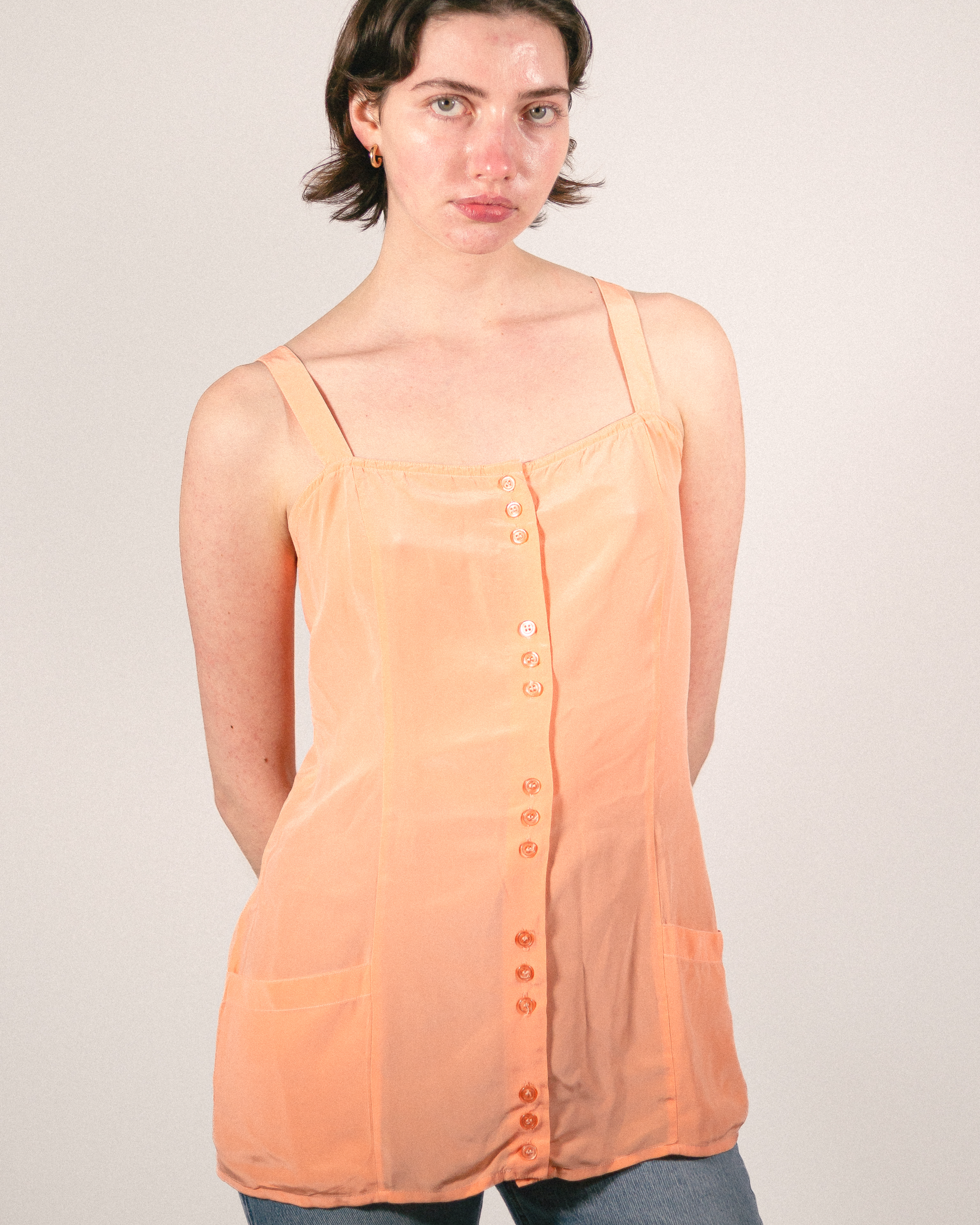 Top boutonné en soie