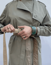 Trench-coat kaki