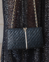 Pochette à chaîne en rotin et métal