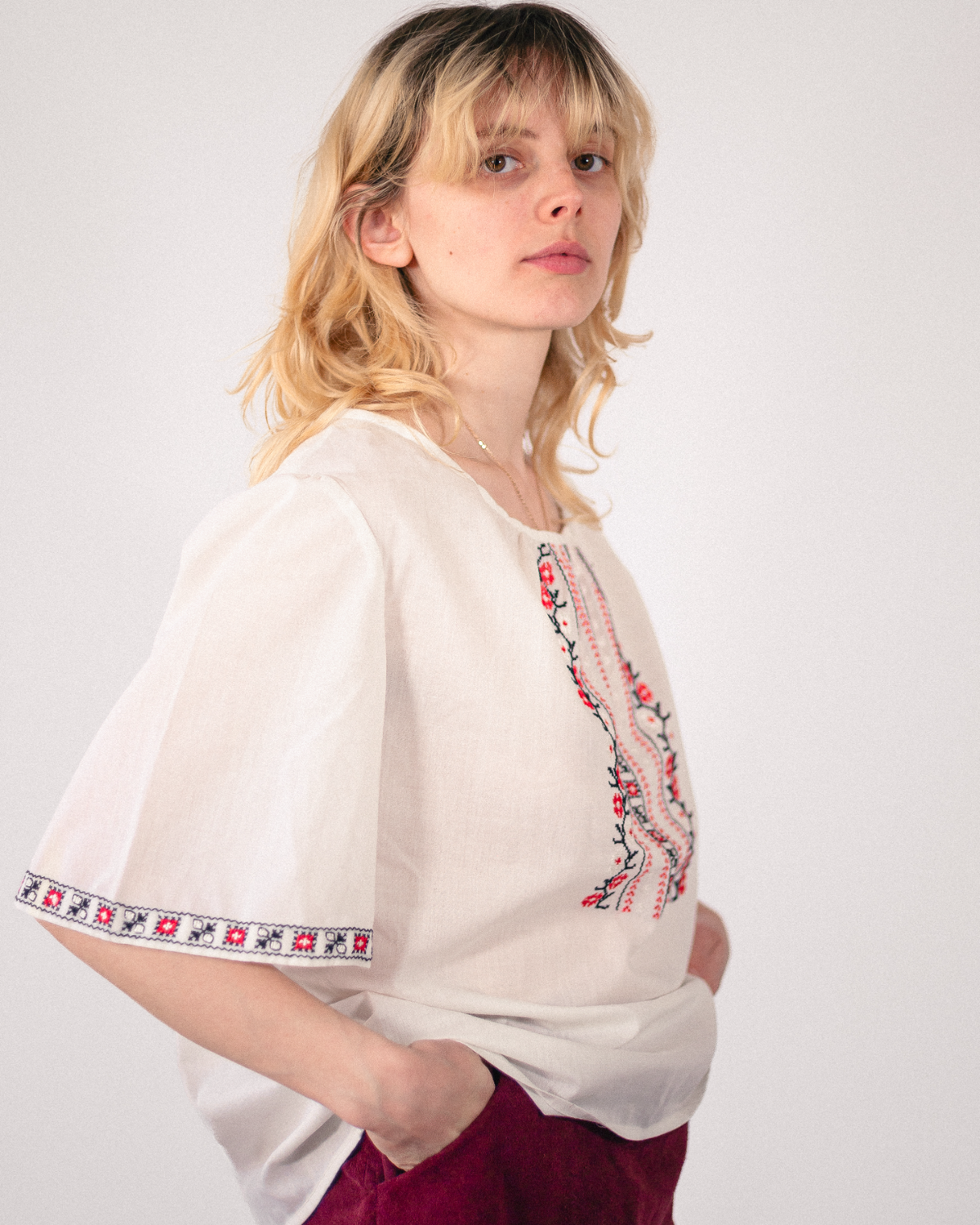 Blouse brodée