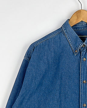 Chemise en denim bleu classique